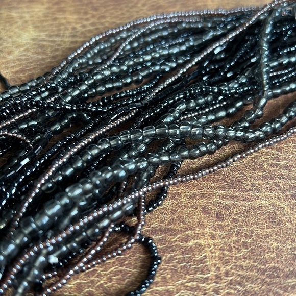 NWOT Cookie Lee Black Beaded Adjustable Necklace w/ Silver Zebra Attachment - Picture 10 of 12